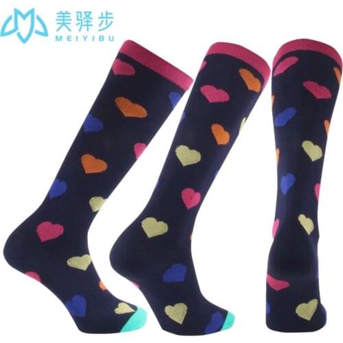 1 PAIR Mens and Womens Sports Pressure Socks Long Tube Leggings Heart Compression Socks Compression Socks