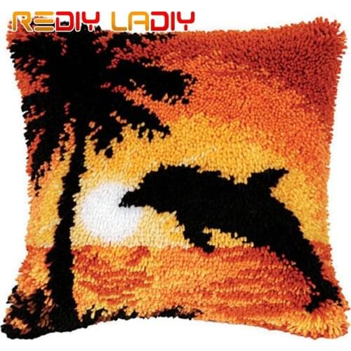 DIY Latch Hook Cushion Dolphin Love Pillow Case Crochet Craft Acrylic Yarn for Embroidery Sofa Bed Cushion Cover Home Decoration