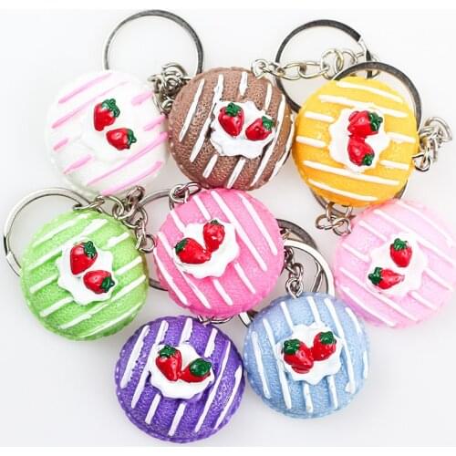 FREE SHIPPING BY DHL 100pcs/lot 2019 New Mini Plastic Birthday Cake Keychains Lovely Cake Keyrings for Bakery Gifts