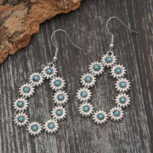 Vintage Daisy Blooming Flower Drop Earrings Ethnic Jewelry Hollow Water Drop Antique Metal Dangle Earrings for Women