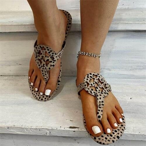 Ladies Summer New Leopard Print Slippers Fashion Womens Outside Wear Flat Sole Shoes Outdoor Casual Clip Toe Beach Sandals