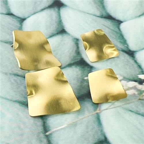 Europe and the United States gold stainless steel titanium earrings cool simple earrings new niche Baroque irregular earrings wo