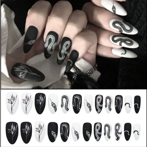 24pcs/set Mixed Black White Fake Nails Punk Snake Pattern Fingernail Decal Full Nail Art Tips Artificial Stiletto False Nails