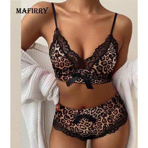 Summer Women Homewear Pajamas Sexy Low-Cut Printed Sling Bra Briefs Sets Lace Adjusted-Straps Hollow Out Lingerie Dropshipping