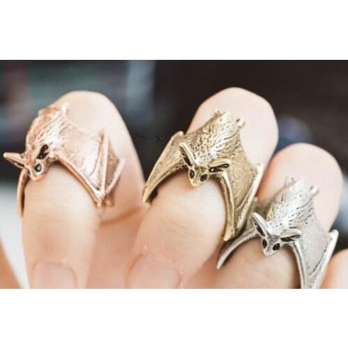 Wholesale New Trendy Vintage Bat Rings Adjustable Animal Bat Promise Ring For Women Men Girl World Of Warcraft Aros Overwatch