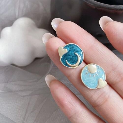 U-Magical Cute Enamel Asymmetric Blue Color Stud Earrings for Women Love Heart Sun Moon Printed Earrings Elegant Fresh Jewelry