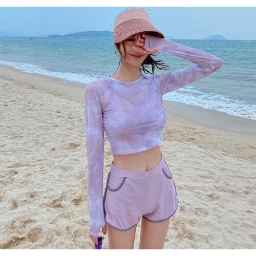 2020 Korean version of the new swimsuit womens sense of covering the belly was thin, gathered bikini four-piece conservative sp