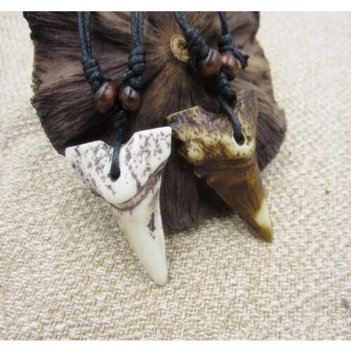 Antique Shark Tooth Pendant Necklace Imitation Yak Bovine Bone Punk Necklace for Men Jewelry