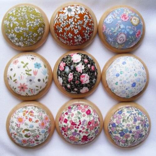 Free shipping 20pcs/lot Needle Pin Cushion handmade DIY Handcraft Tool for sewing needlework Wooden base cross stitch E72-2