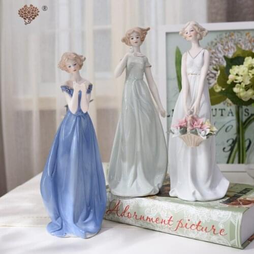 European Ceramic Beauty Ornaments Home Furnishing Character Livingroom TV Cabinet Figurine Decoration Art Creative wedding Gift