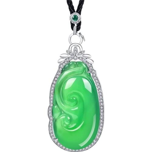 Natural green chalcedony jadeite Pendant Ice species Emperor Manyang green flowering Necklace jadeite Pendant