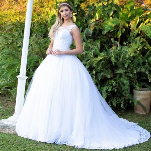 Scoop Neckline Sleeveless Beading Belt White Ball Gowns Wedding Dress Illusion Back Bridal Robe De Mariee