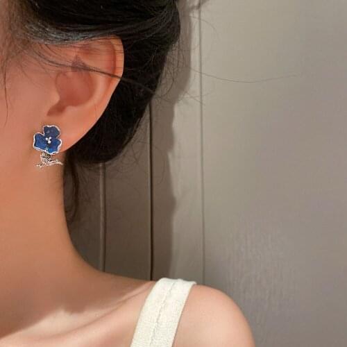 Bird flower earrings Korean retro trend fashion net celebrity design earrings women