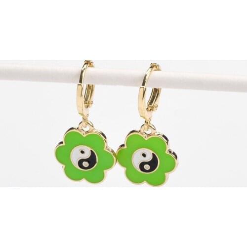 New Ins Fashion Flower Dripping Yin and Yang Gossip Earrings Simple Flower Tai Chi Gossip Earrings Ladies