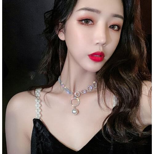 Fashion flash necklace romantic style womens Crystal Necklace New Hot selling unique round connection jewelry accessories