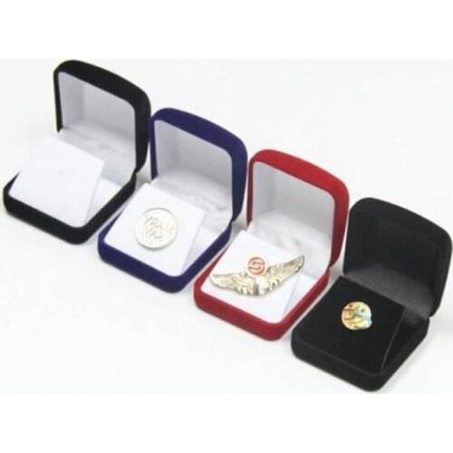 1piece Badge Medal Commemorative Coin Organizer Box Flocking Collection Jewelry Totem Brooch Storage School Emblem Holder Case