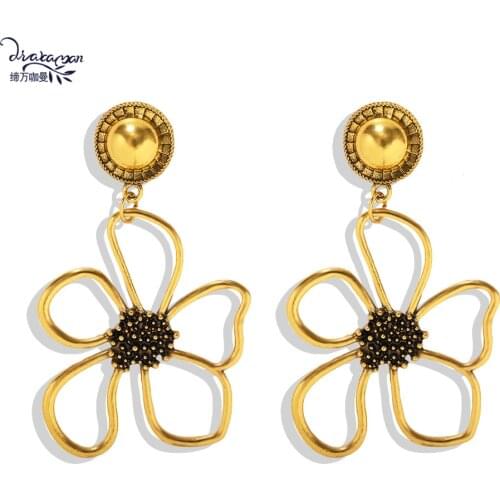Dvacaman Vintage Gold Color Metal Flower Dangle Drop Earrings Women Hollow Maxi Floral Big Statement Earrings Wholesale Jewelry