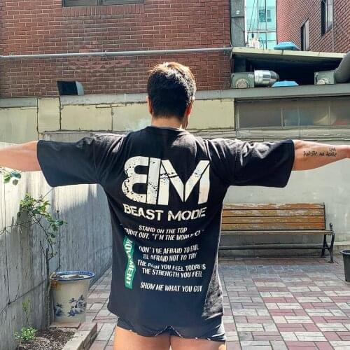 New Mens Muscle Fitness Large Size Short Sleeve Cotton Round Collars Loose Leisure Sports T-Shirt Summer Mens Short T-Shirt