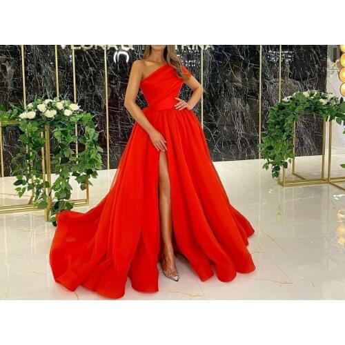 Vintage Long One Shoulder Red Satin Evening Dresses with Slit A-Line Floor Length Zipper Back Formal Party Gowns for Women