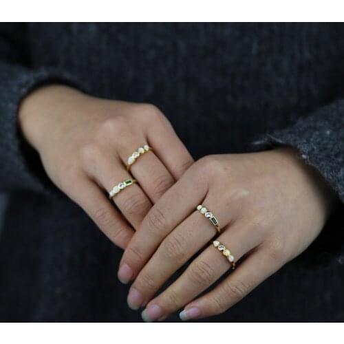 New Bezel Engagement Band Rings with White Fire Opal Green Cz Delicate Fashion Jewelry Grace Ring Daily for Women Girls 2021