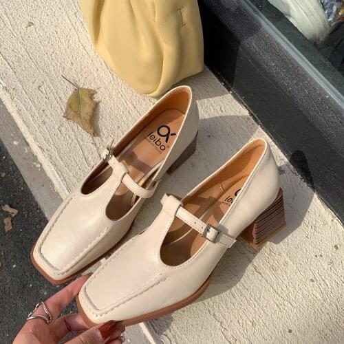 SWYIVY Pumps