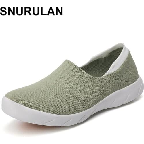 SNURULAN Tennis shoes for women; student breathable mesh sneakers; soft slip-ons; sports walking shoes on the platform