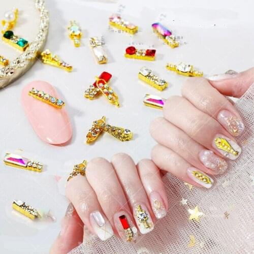 New 10pcs Charm Alloy Pearl Diamonds 3D Nail Art Decorations Rhine Shiny Crystal Jewelry Flatback Designs Manicure DIY Accessory