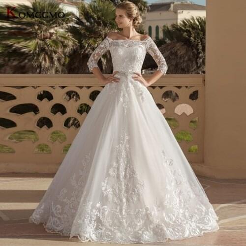 Luxury Off the Shoulder Embroidery Appliques Tulle Sweep Train Wedding Dress High-End Boat Neck Button Back Bridal Ball Gown