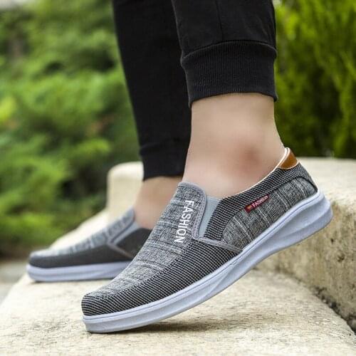 Zapatos De Hombre No-Leather Men Casual Shoes Breathable Light Slip-on Mixed Colors Mens Shoes Fashion Flat Canvas Male Sneakers