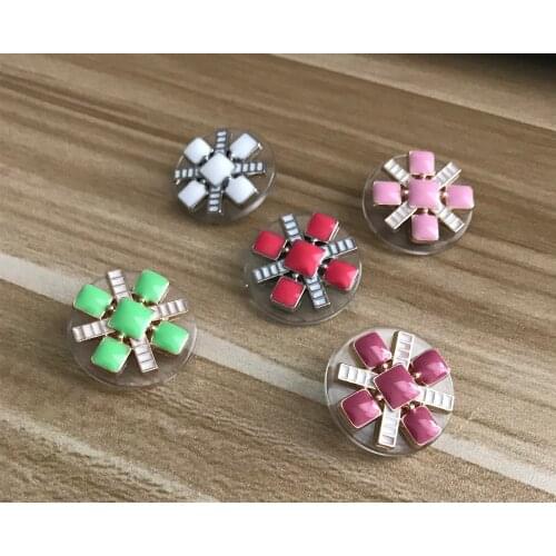 New arrival resin buttons for cloth,coat,sweater,skirt,dress DIY material