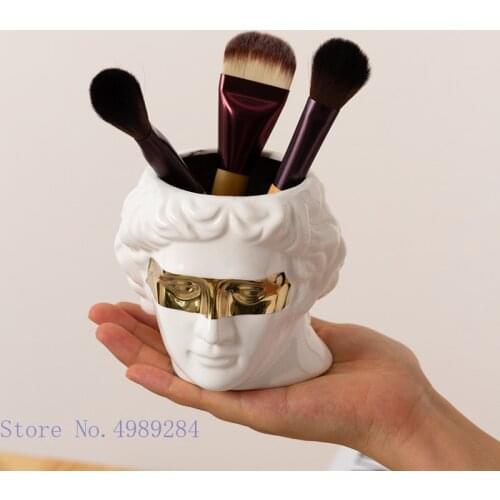 Ceramic David Avatar Desktop Storage Organization Human Head Golden Makeup Brush Storage Flower Arrangement Home Decoration