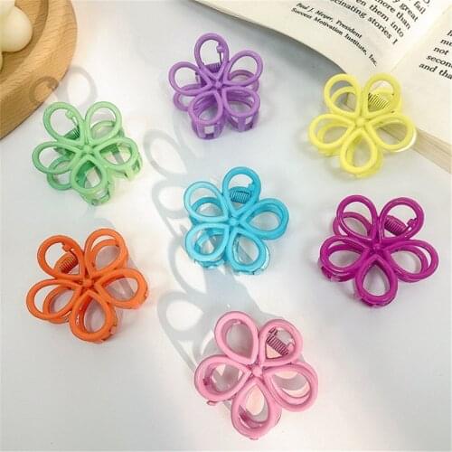 Cute Girls Hair Claws Mini Flower Shape Hair Clips Kids Candy Color Hairpins Women Outdoor Ponyatil Holders Styling Accessories