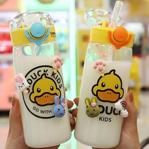Water bottle cute yellow duck plastic water cup sports childrens straws creative personality portable summer baby learn to drin