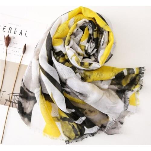 2020 New Cotton Ombre Flower Print Fringe Scarves Shawls Long Cotton Soft Trendy Floral Scarf Wrap Hijab Muffler Free Shipping