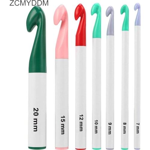 ZCMYDDM 7pcs Colorful Plastic Crochet Hook Set 7mm-20mm Yarn Knitting Needle for Sewing Yarn Wool Weaving Craft DIY Sewing Tools