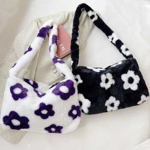 INS Fashion Women Versitile Cute Plush Flower Pattern Shoulder Bag Underarm Girl French Vintage Retro Faux Fur Tote Bag Top-hand