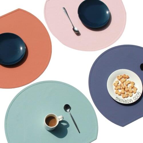 Table Mat Solid Color Semicircular Silicone Placemat Heat Insulation Pad Decorative Mat for Home Restaurant Coffee Shop