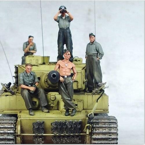 1/35 Resin Figure Model Kit Unassambled Unpainted 00E12(NO TANK)