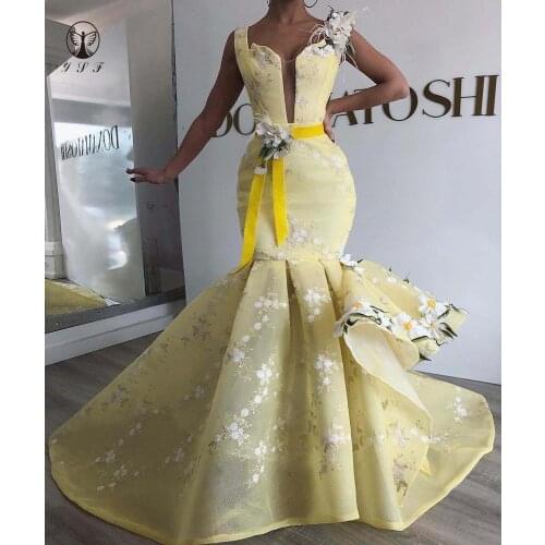 Fashion Spaghetti Strap Illusion Sleevelesss Lace Flowers Mermaid Light Yellow Prom Dresses