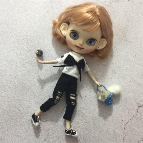 Blythes Doll Clothing fits with a stylish 1/6 size go-go round neck with butterfly knot short sleeves + black denim ripped pants