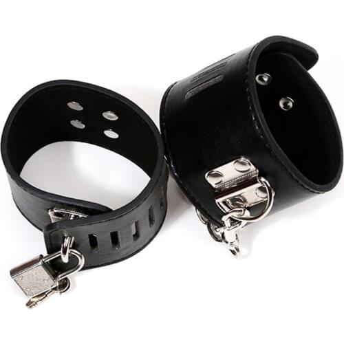 Leather Sex Handcuffs Adult Sex with Lock Sex Toy Handcuffs Men and Women Binding Binding Toy