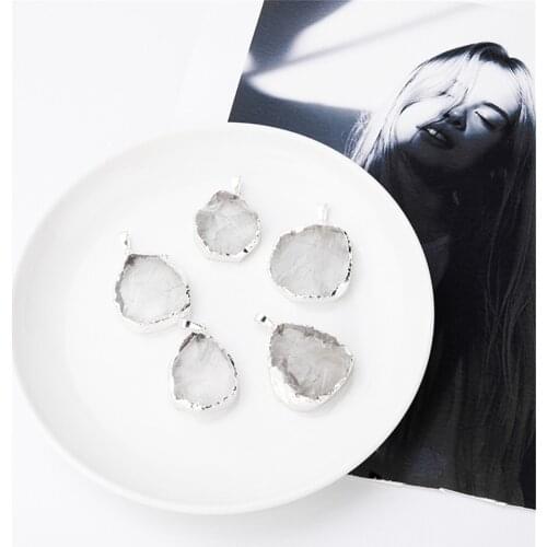 Natural Transparent White Crystal Pandent Necklace Reiki Healing Crystal Quartz Pandent Natural Pandent