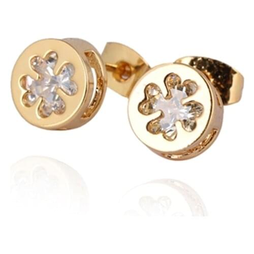Love & Annie Womens Earrings Trendy Gold Color Flower Stud Earrings Elegant Gold Color Earrings for Girl Gift Female Jewelry