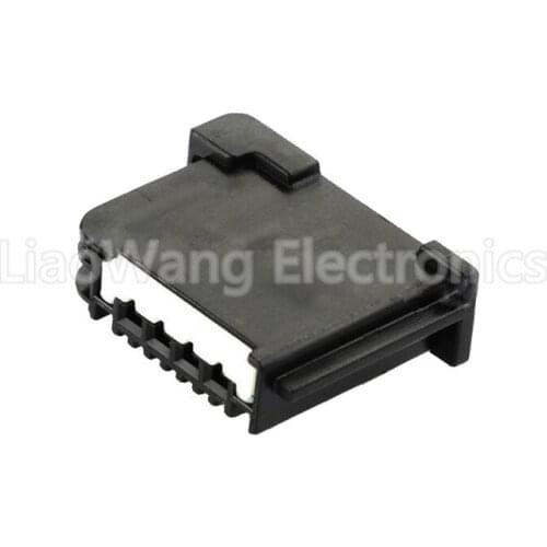 4 pin is equipped with a waterproof jacket hole connectors car connector terminals DJ7048-1.5-21 4p