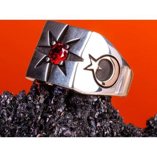 Polar Star Motif Red Zircon Gemstone Ring Crescent Star Motif Men Ring High Quality Fashioble Men Zircon Accessories