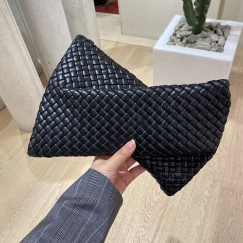 WXICQ Women's Fashion Clutches