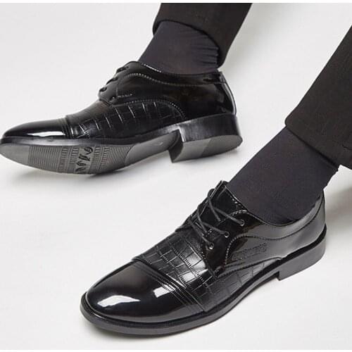 Point Toe Men Dress Shoes Luxury Brand Mens Business Wedding Formal Shoes Derby Flat Shoes Zapatos Classic Gentleman Shoes