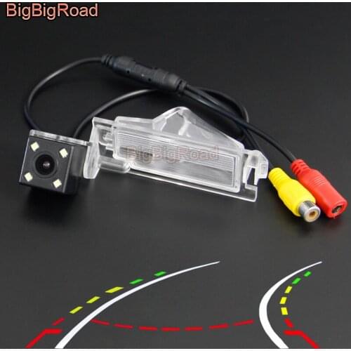 BigBigRoad Car Intelligent Track Rear View Camera For Dodge Grand Caravan 2008-2018 Mk5 Journey JC / JCUV For Fiat Freemont