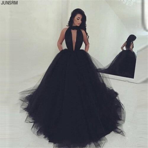 Elegant Modest Design Black Prom Dresses Long Court Train Sleeveless Tulle Deep V Neck Ball Gown Evening Party Dress For Women