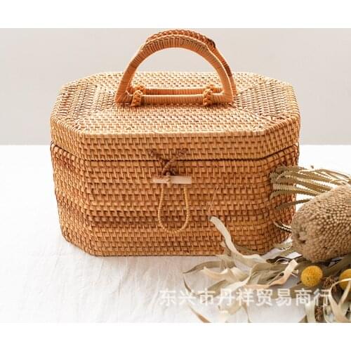 Vietnam Handmade Autumn Cane Woven Pu 'er Tea Pot Box Willow Woven Basket Hand-held Storage Box Storage Basket Handle Box